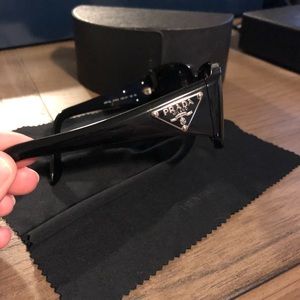Prada sunglasses with original case and cloth